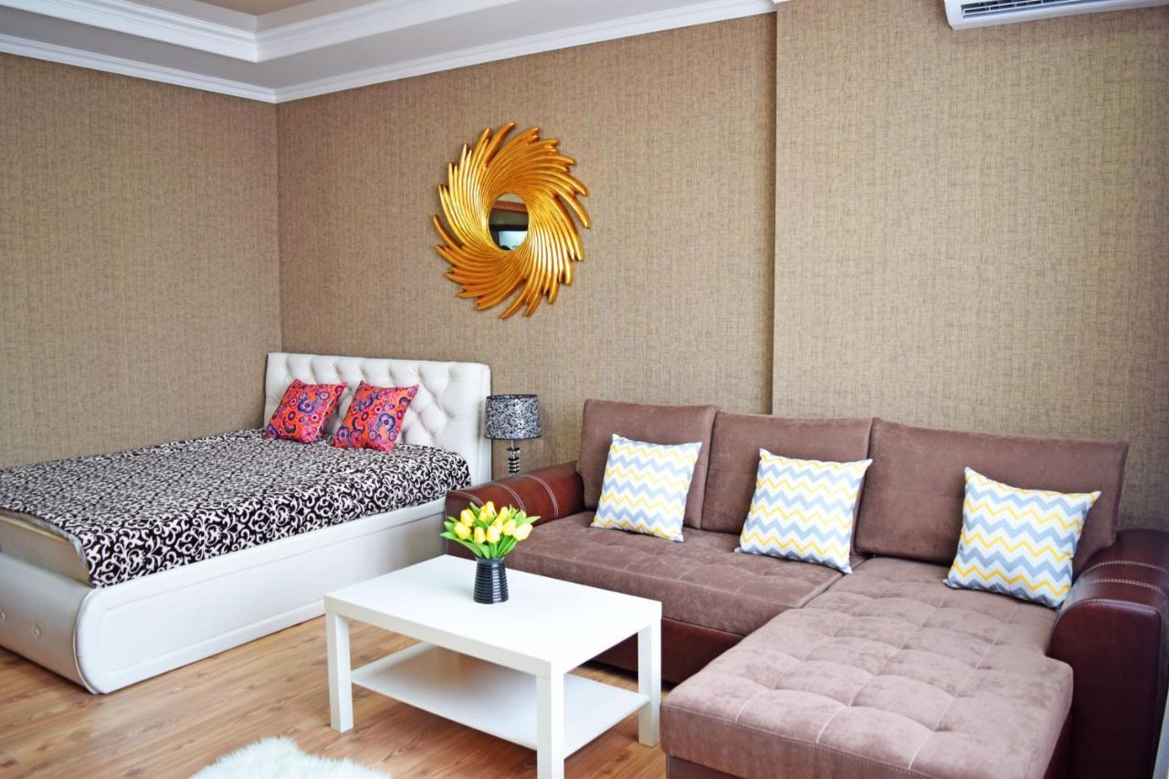 Sunny Apartment With Mountain View Бішкек Екстер'єр фото